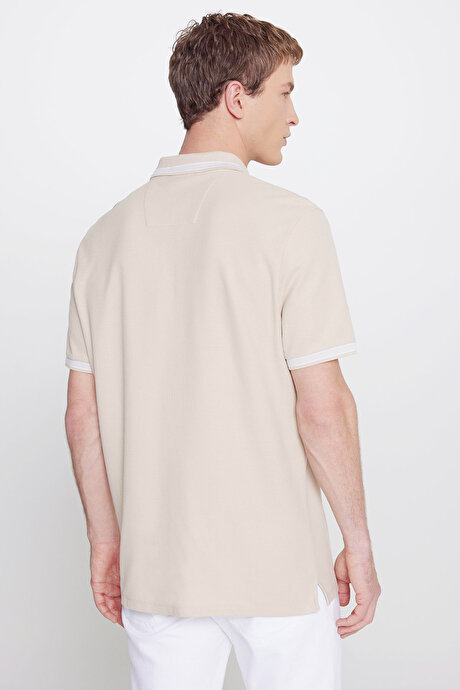 %100 Pamuk Comfort Fit Rahat Kesim Polo Yaka Bej Tişört resmi