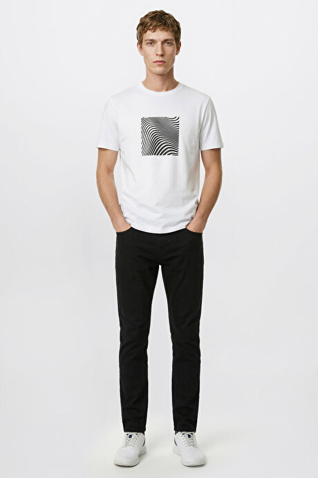 Pamuklu Slim Fit Dar Kesim Bisiklet Yaka Esnek Beyaz Tişört resmi