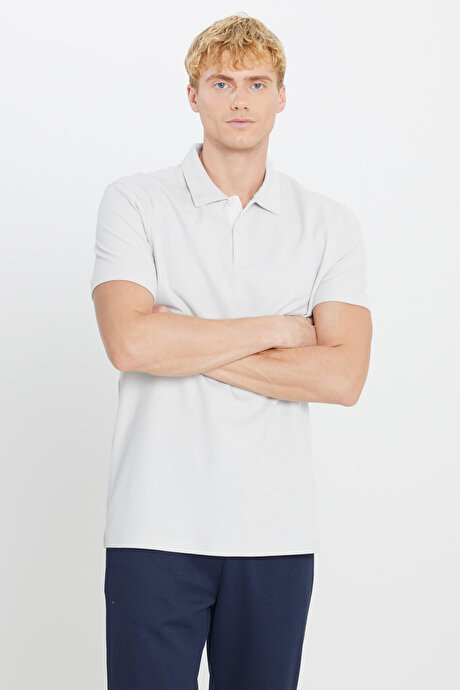 %100 Pamuk Slim Fit Dar Kesim Polo Yaka Jakarlı Ekru Tişört resmi