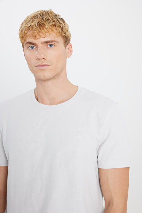 %100 Pamuk Slim Fit Dar Kesim Bisiklet Yaka Jakarlı Gri Tişört resmi