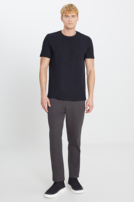 %100 Pamuk Slim Fit Dar Kesim Bisiklet Yaka Jakarlı Siyah Tişört resmi