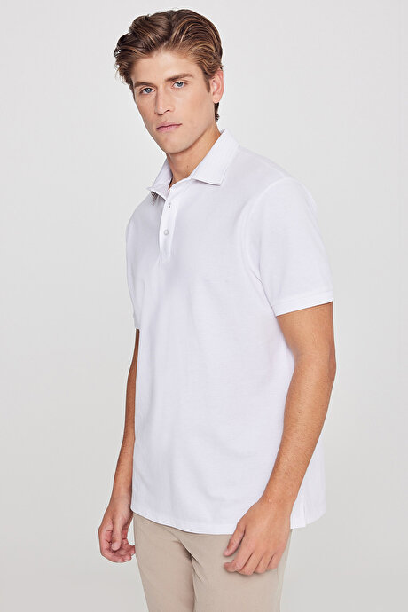 %100 Pamuk Standart Fit Normal Kesim Polo Yaka Beyaz Tişört resmi