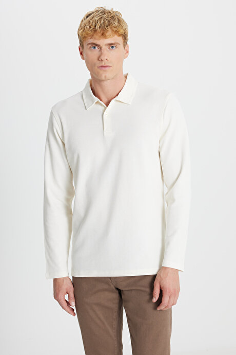 %100 Pamuk Slim Fit Dar Kesim Polo Yaka Jakarlı Ekru Uzun Kollu Tişört resmi