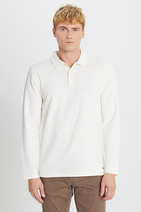 %100 Pamuk Slim Fit Dar Kesim Polo Yaka Jakarlı Ekru Uzun Kollu Tişört resmi