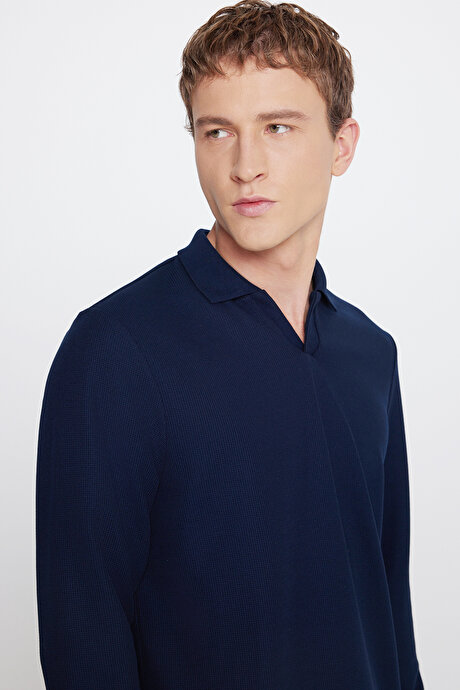 Slim Fit Dar Kesim Polo Yaka Jakarlı Esnek Lacivert Uzun Kollu Tişört resmi