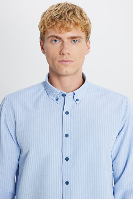 Tailored Slim Fit Dar Kesim Düğmeli Yaka Gofre Desenli Lacivert Gömlek resmi