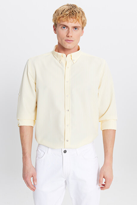 Tailored Slim Fit Dar Kesim Düğmeli Yaka Gofre Desenli Sarı Gömlek resmi