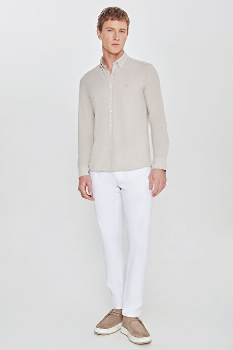 360 Her Yöne Esneyen Pamuklu Tailored Slim Fit Dar Kesim Düğmeli Yaka Örme Bej Gömlek resmi