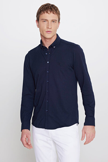360 Her Yöne Esneyen Pamuklu Tailored Slim Fit Dar Kesim Düğmeli Yaka Örme Lacivert Gömlek resmi