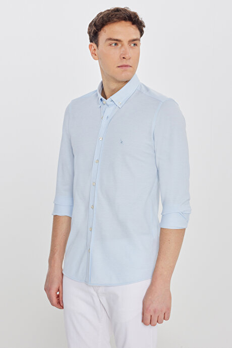 360 Her Yöne Esneyen Pamuklu Tailored Slim Fit Dar Kesim Düğmeli Yaka Örme Mavi Gömlek resmi