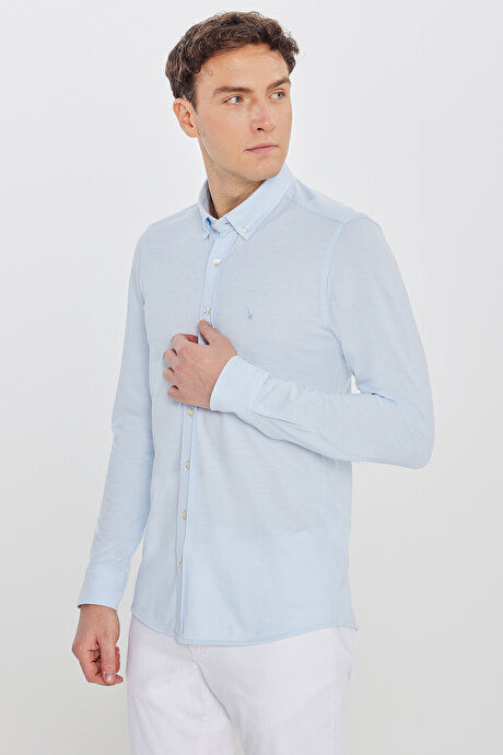 360 Her Yöne Esneyen Pamuklu Tailored Slim Fit Dar Kesim Düğmeli Yaka Örme Mavi Gömlek resmi