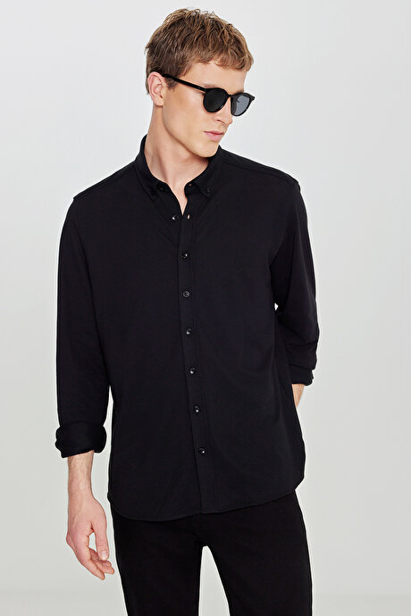 360 Her Yöne Esneyen Pamuklu Tailored Slim Fit Dar Kesim Düğmeli Yaka Örme Siyah Gömlek resmi