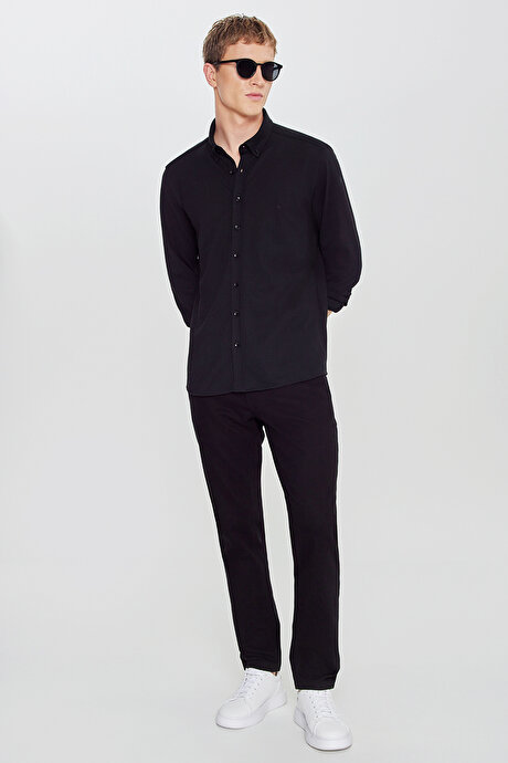 360 Her Yöne Esneyen Pamuklu Tailored Slim Fit Dar Kesim Düğmeli Yaka Örme Siyah Gömlek resmi