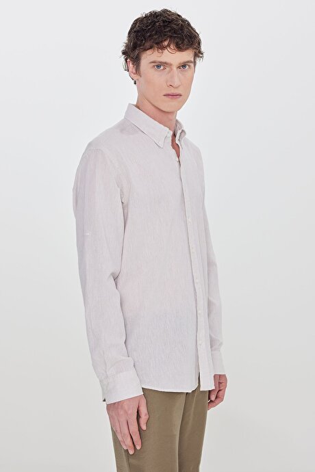 Pamuklu Keten Comfort Fit Düğmeli Yaka Çizgili Bej Gömlek resmi