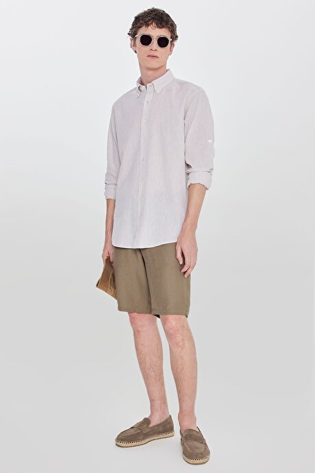 Pamuklu Keten Comfort Fit Düğmeli Yaka Çizgili Bej Gömlek resmi