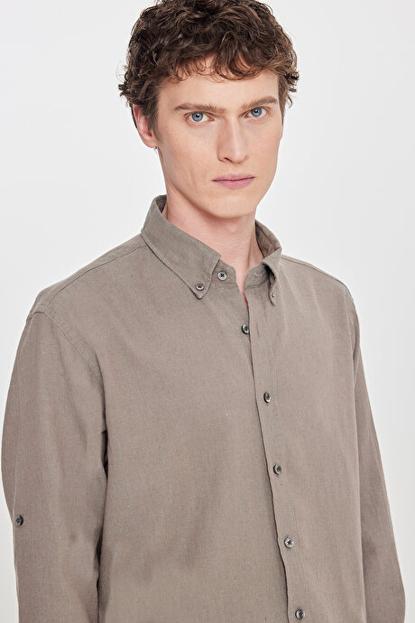 Pamuklu Keten Comfort Fit Düğmeli Yaka Çizgili Haki Gömlek resmi
