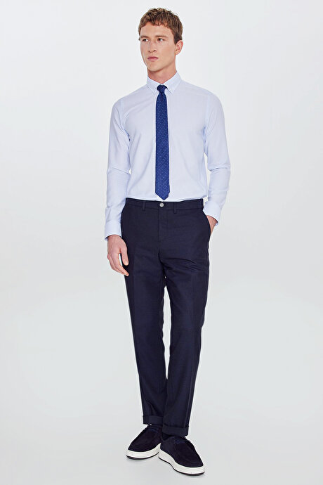Pamuklu Tailored Slim Fit Dar Kesim Düğmeli Yaka Armürlü Beyaz-Mavi Gömlek resmi