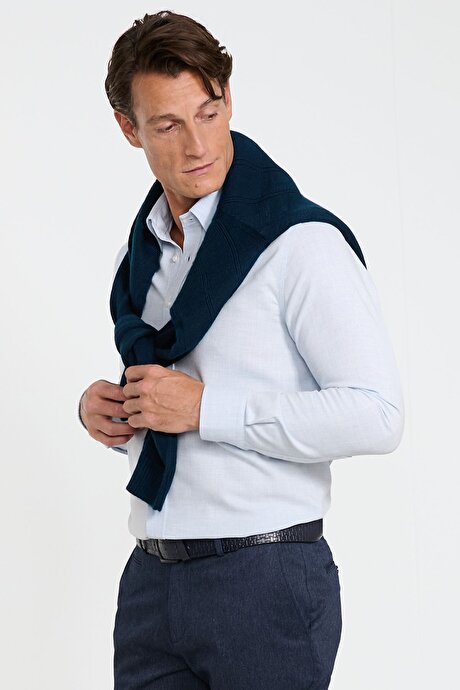 Pamuklu Slim Fit Dar Kesim Düğmeli Yaka Mavi Gömlek resmi