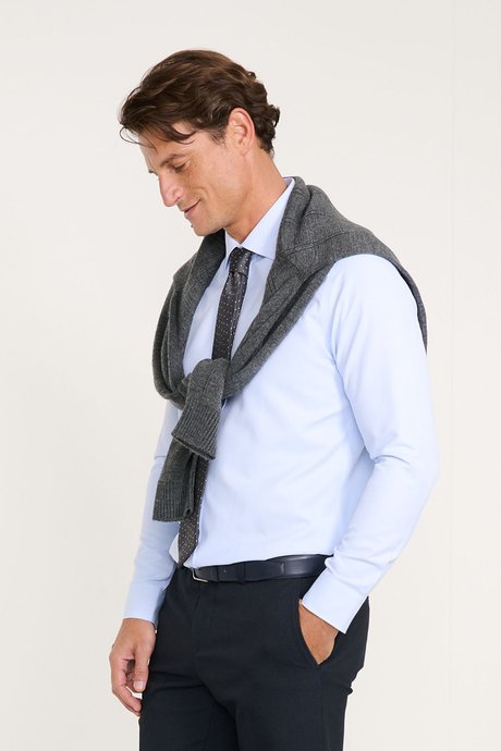 Slim Fit Dar Kesim Klasik Yaka Armürlü Açık Mavi Gömlek resmi