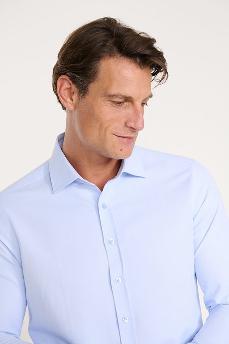 Slim Fit Dar Kesim Klasik Yaka Armürlü Açık Mavi Gömlek resmi