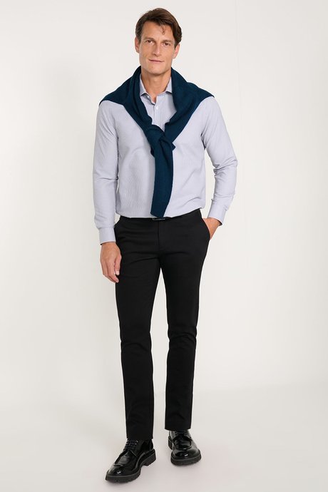 Pamuklu Slim Fit Dar Kesim Klasik Yaka Çizgili Siyah-Beyaz Gömlek resmi