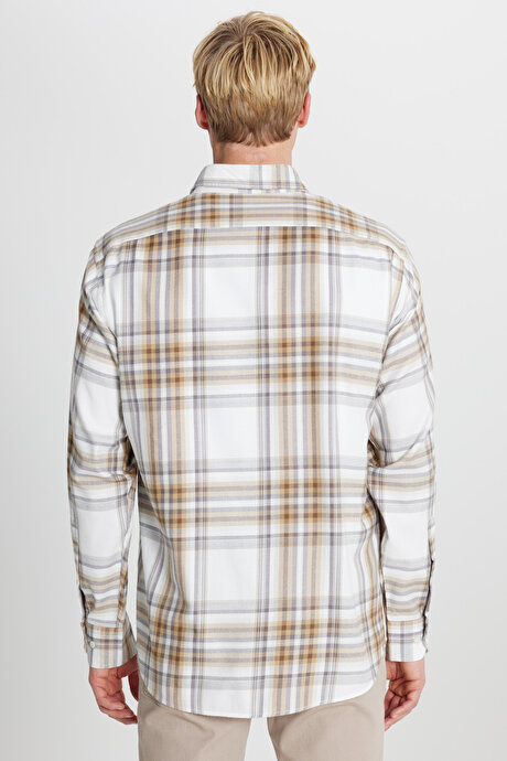 Pamuklu Comfort Fit Rahat Kesim Düğmeli Yaka Ekose Desenli Kahve-Bej Gömlek resmi