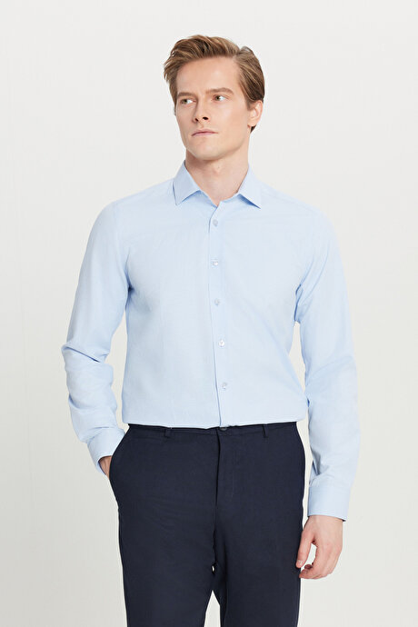 Slim Fit Dar Kesim Klasik Yaka Armürlü Açık Mavi Gömlek resmi