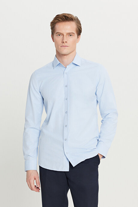 Slim Fit Dar Kesim Klasik Yaka Armürlü Açık Mavi Gömlek resmi