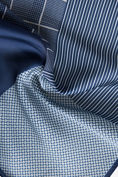 Desenli Lacivert Mendil resmi