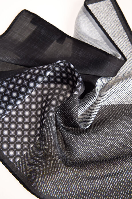 Desenli Siyah-Gri Mendil resmi