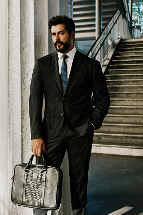 Slim Fit Dar Kesim Mono Yaka Çizgili Torba Cepli Lacivert-Gri Takım Elbise resmi