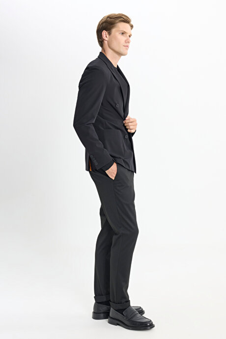 Slim Fit Dar Kesim Kırlangıç Yaka Torba Cepli Esnek Siyah Takım Elbise resmi