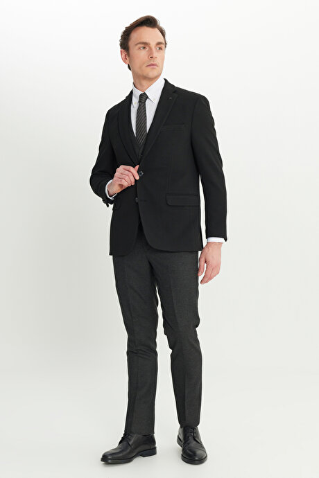 Slim Fit Dar Kesim Mono Yaka Balıksırtı Desenli Kapak Cepli Yelekli Siyah-Antrasit Yelekli Takım Elbise resmi