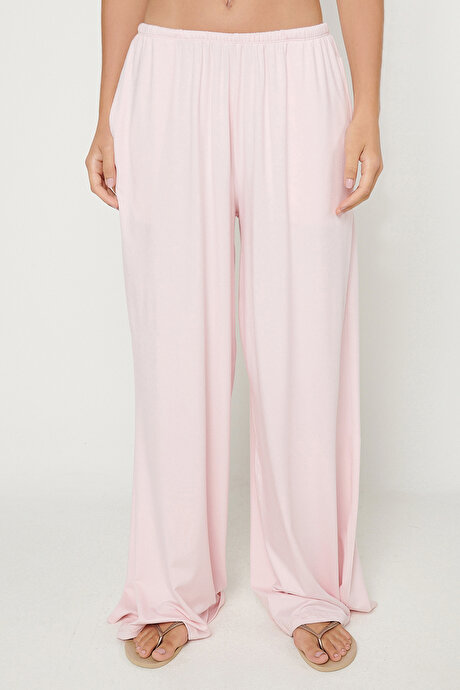 Yumuşak Dokulu Standart Fit Normal Kesim Cepli Beli Lastikli Rahat Örme Pembe Pantolon resmi