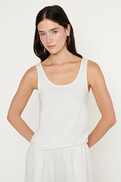 Yumuşak Dokulu Nefes Alabilen Rahat Slim Fit Bisiklet Yaka Esnek Örme Beyaz Atlet resmi