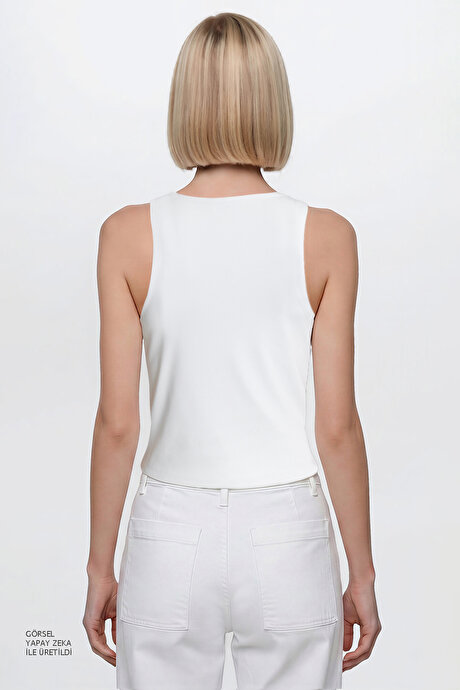 Standart Fit Normal Kesim Bisiklet Yaka Crop Ekru Body resmi