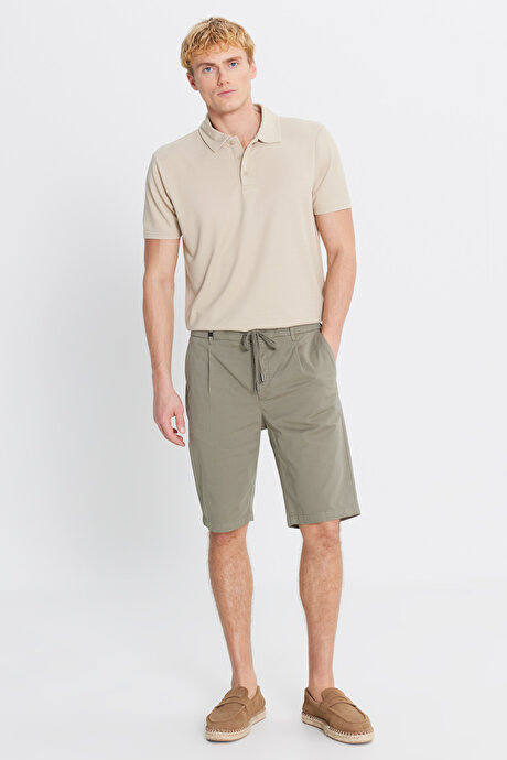 Pamuklu Slim Fit Dar Kesim Beli Bağlamalı Yan Cepli Esnek Haki Şort resmi