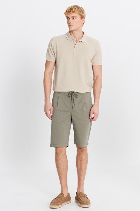 Pamuklu Slim Fit Dar Kesim Beli Bağlamalı Yan Cepli Esnek Haki Şort resmi