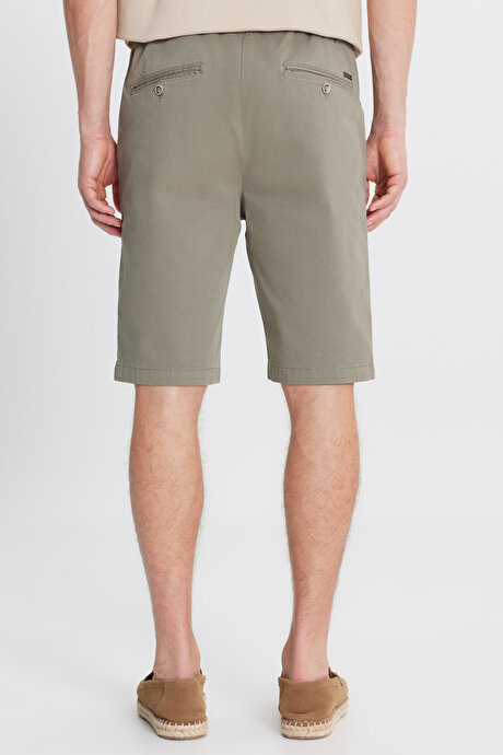 Pamuklu Slim Fit Dar Kesim Beli Bağlamalı Yan Cepli Esnek Haki Şort resmi