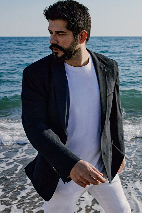 Slim Fit Dar Kesim Mono Yaka Kapak Cepli Gofre Desenli Blazer Lacivert Ceket resmi