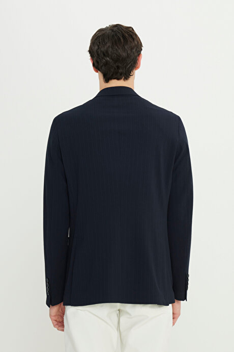 Slim Fit Dar Kesim Mono Yaka Kapak Cepli Gofre Desenli Blazer Lacivert Ceket resmi