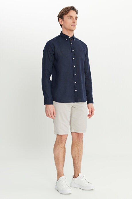 %100 Keten Comfort Fit Rahat Kesim Düğmeli Yaka Lacivert Gömlek resmi