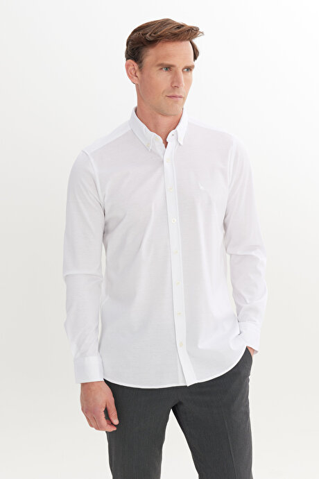 %100 Pamuk Örme Slim Fit Dar Kesim Düğmeli Yaka Beyaz Gömlek resmi