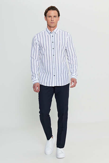 Keten Slim Fit Dar Kesim Gizli Düğmeli Yaka Çizgili Beyaz-Lacivert Gömlek resmi