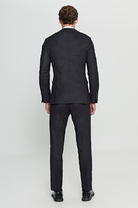 Slim Fit Dar Kesim Kırlangıç Yaka Desenli Kapak Cepli Siyah Takım Elbise resmi