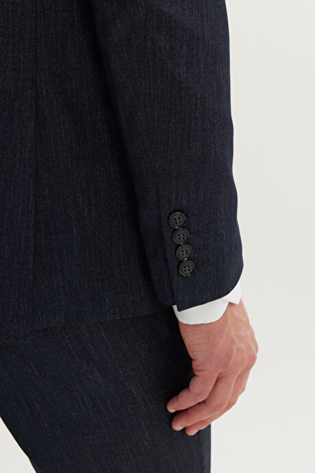 Slim Fit Dar Kesim Kırlangıç Yaka Desenli Torba Cepli Lacivert Takım Elbise resmi