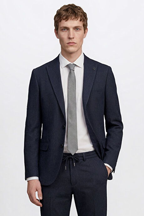 Ekstra Slim Fit Dar Kesim Kırlangıç Yaka Kapak Cepli Çizgili Gofre Desenli Esnek Lacivert Takım Elbise resmi