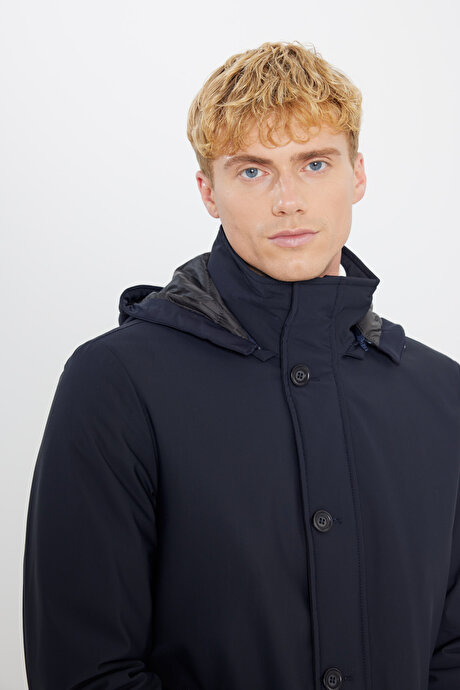 Standart Fit Normal Kesim Kapüşon Çıkmalı Dik Yaka Çıtçıtlı Yan Cepli Lacivert Kaban resmi