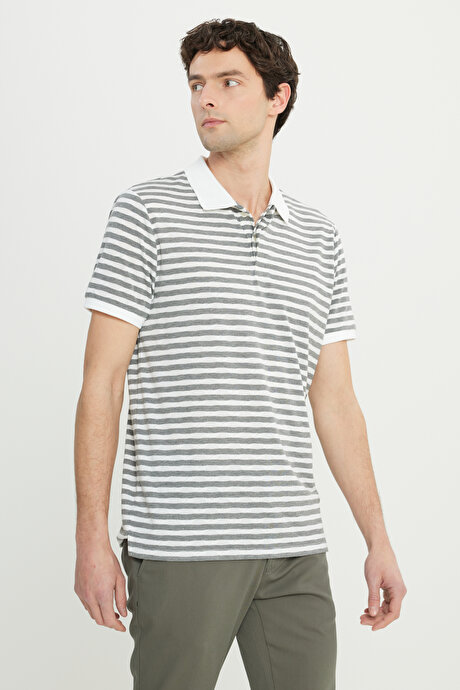 Slim Fit Dar Kesim Polo Yaka Esnek Beyaz-Gri Tişört resmi