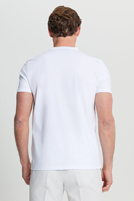 Pamuklu Slim Fit Dar Kesim Bisiklet Yaka Beyaz Tişört resmi